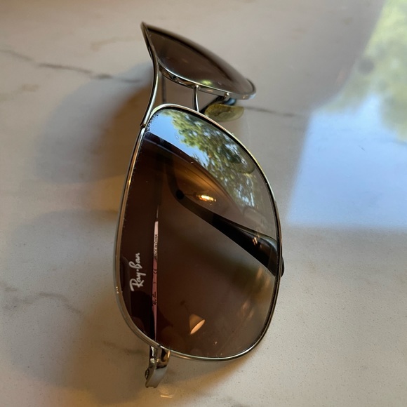 Ray Ban Pilot Sunglasses - Picture 4 of 7